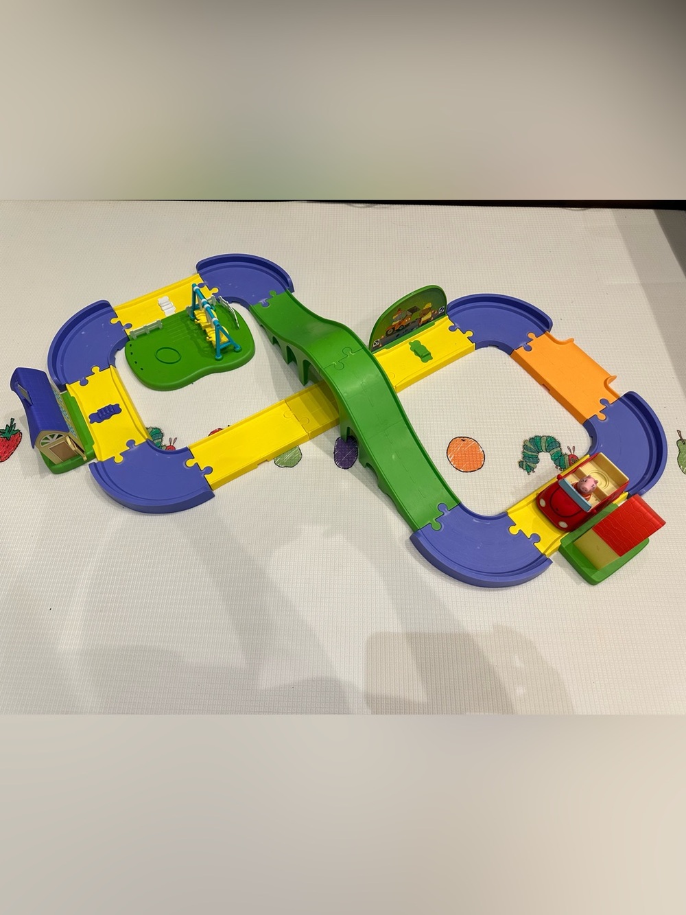 Retired Peppa Pig All Around Town Playset GUC with Batteries
